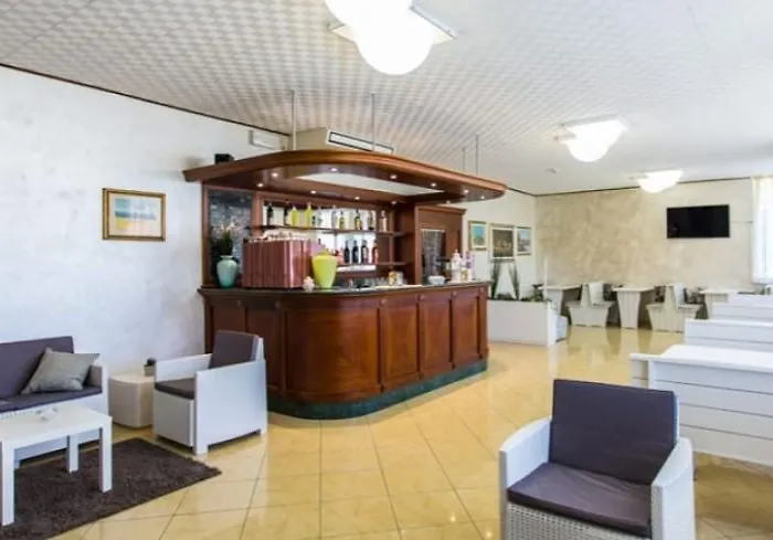 Fabio Hotel 3*